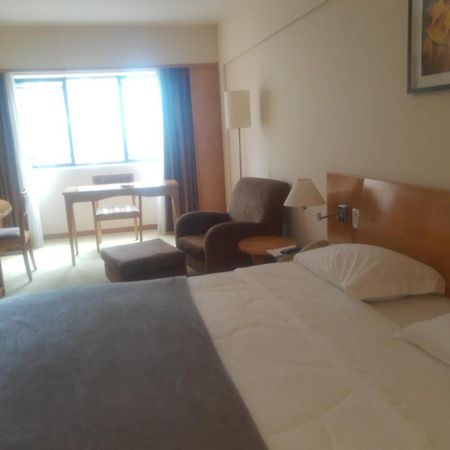 Hotel Alphaville Apto 909 บารูเอรี ภายนอก รูปภาพ