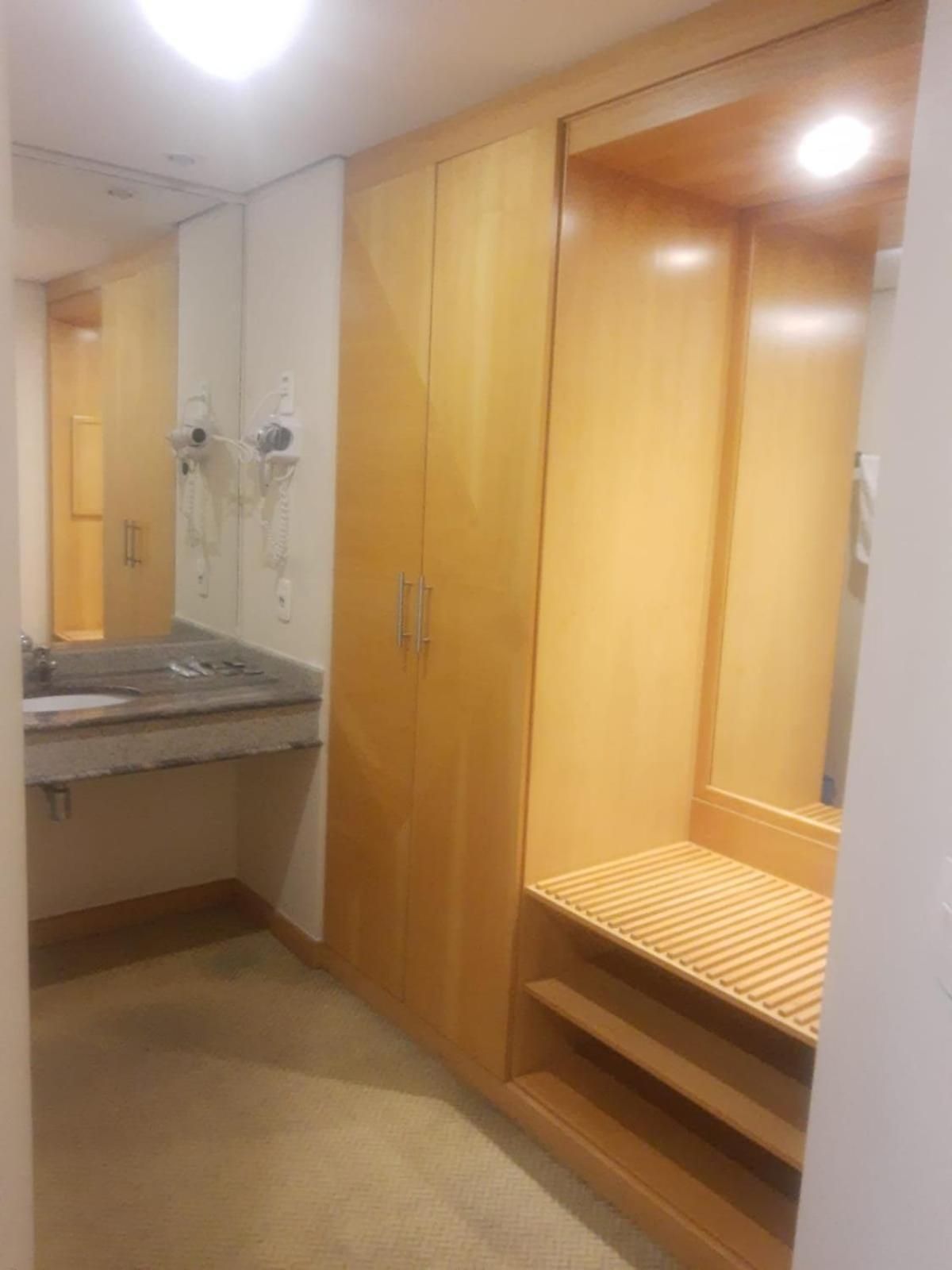 Hotel Alphaville Apto 909 บารูเอรี ภายนอก รูปภาพ